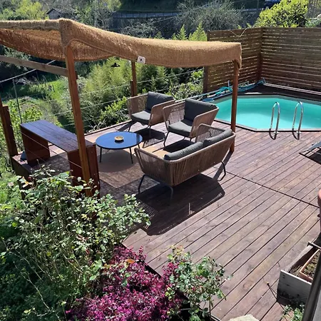 Avec Piscine Au Dessus Des Cinque Terre 3*