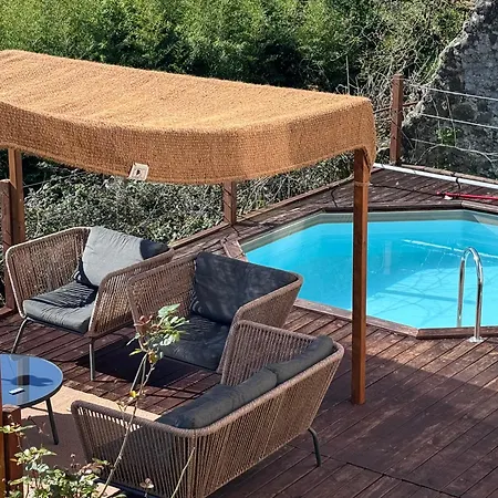 Avec Piscine Au Dessus Des Cinque Terre Couette-café Madonna del Trezzo