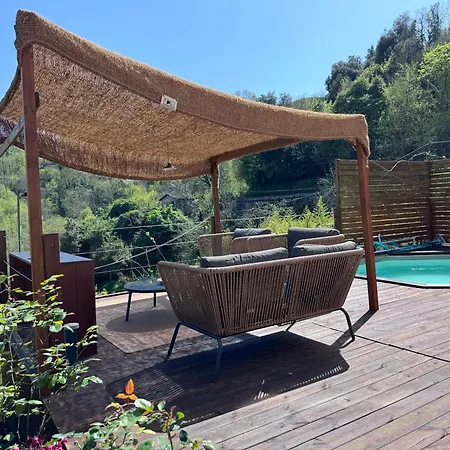 Avec Piscine Au Dessus Des Cinque Terre